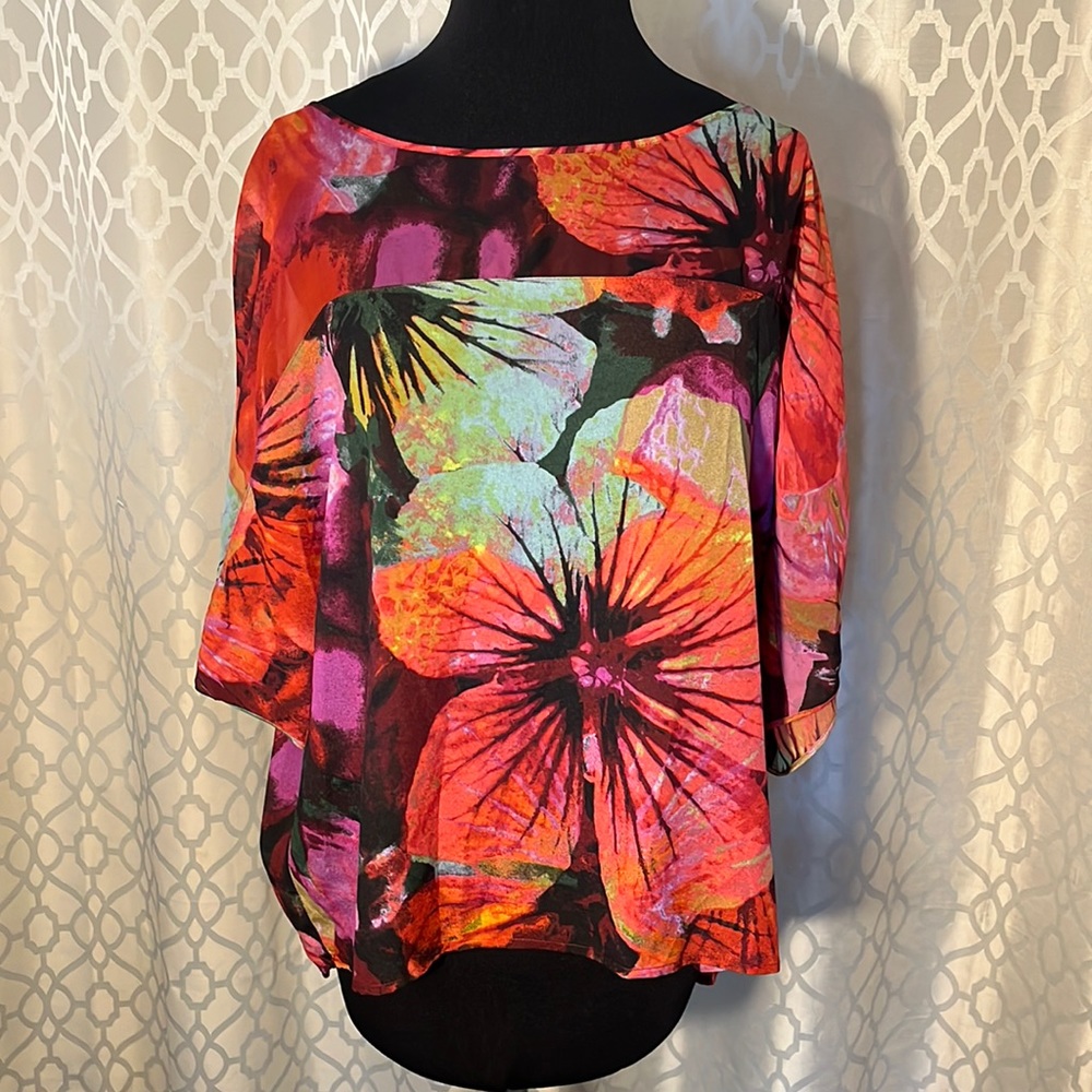 John Paul Richard women’s floral top size XL semi-see through.